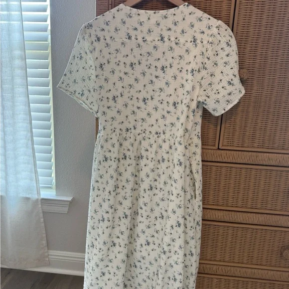 Neuflora Floral Dress - Picture 5 of 6